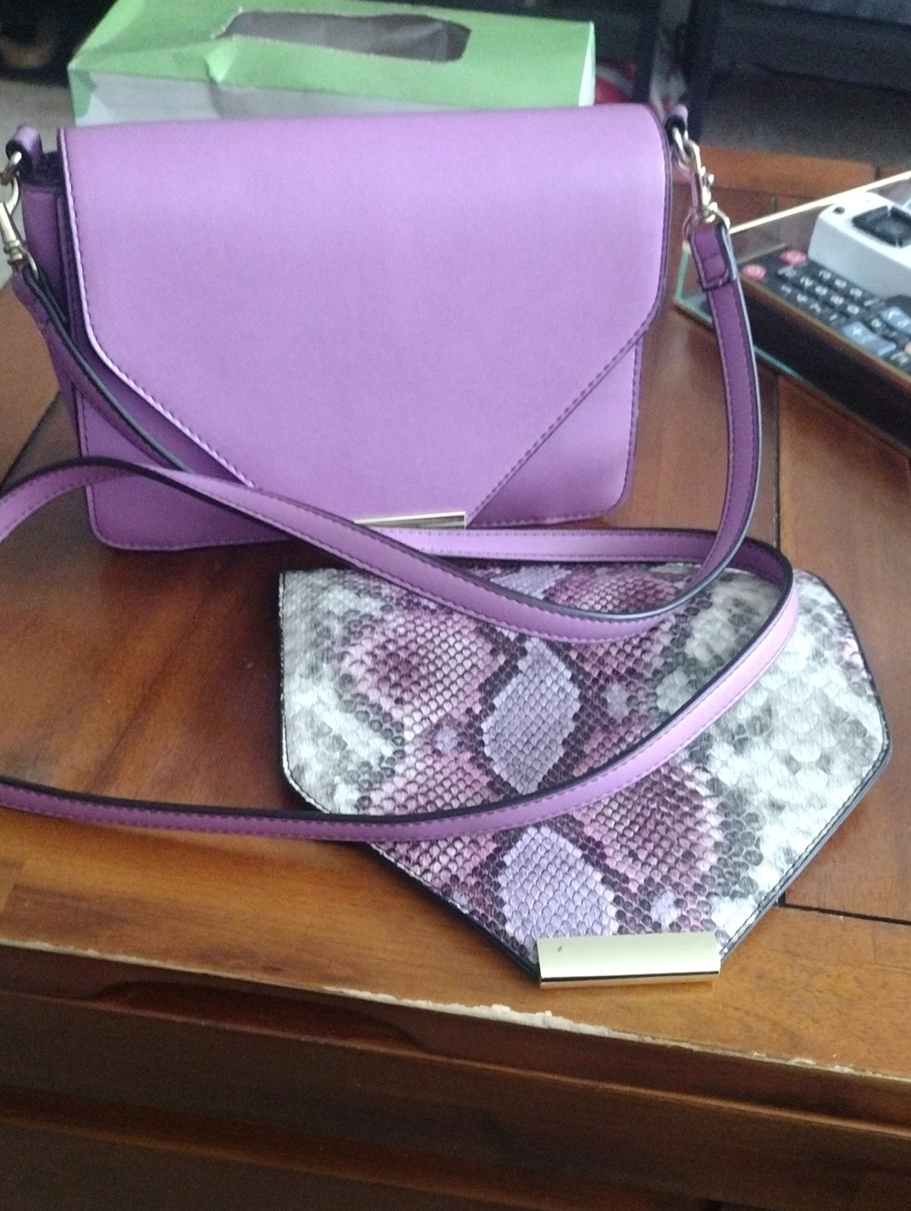 Stylish Lavender Crossbody Bag with Interchangeable Snake-Print Flap